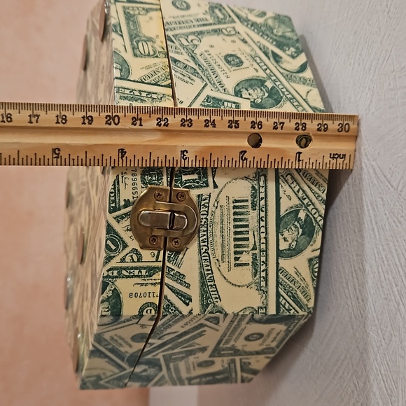 Money themed decoupaged box hand crafted foreign coins keepsake box paper lined - Picture 6 of 16